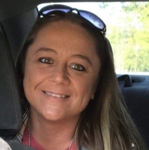 Meet your Posher, Lea